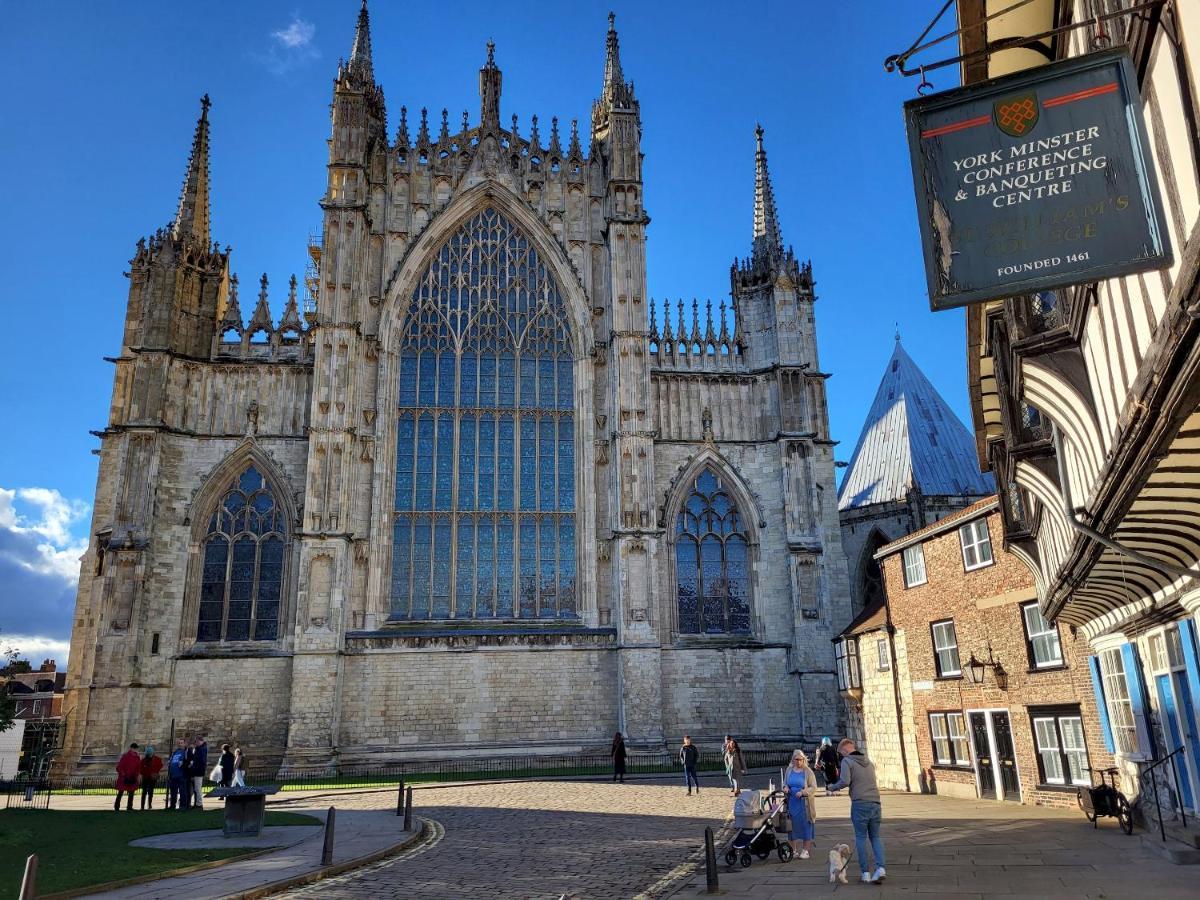 York Minster View Villa Buitenkant foto